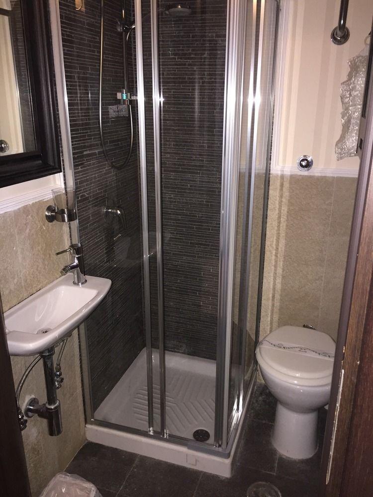 Plebiscito Apartment نابولي المظهر الخارجي الصورة