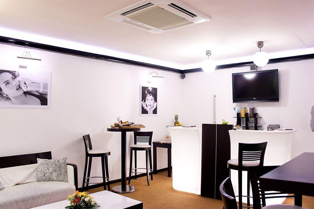 Plebiscito Apartment نابولي المظهر الخارجي الصورة
